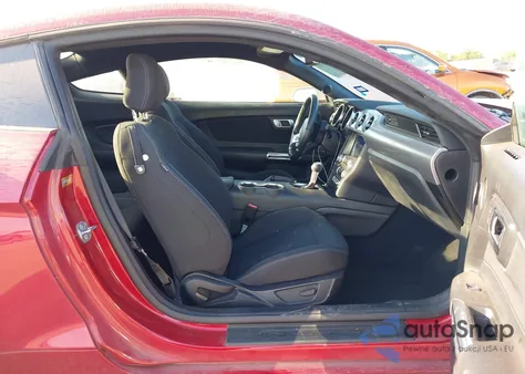 2020 Ford Mustang Ecoboost Fastback z USA, uszkodzony, nr VIN 1FA6P8TH8L5169766